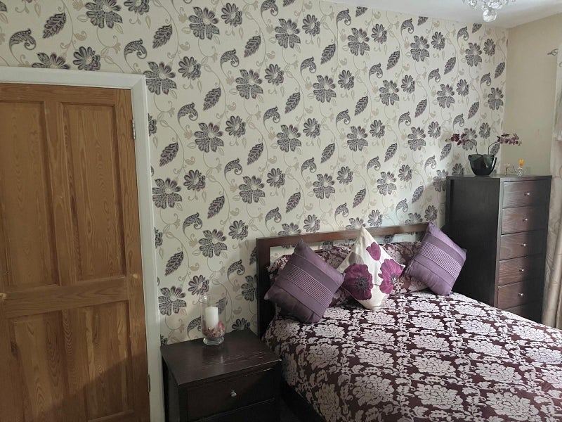 Room Valleyfield Road in Greater London