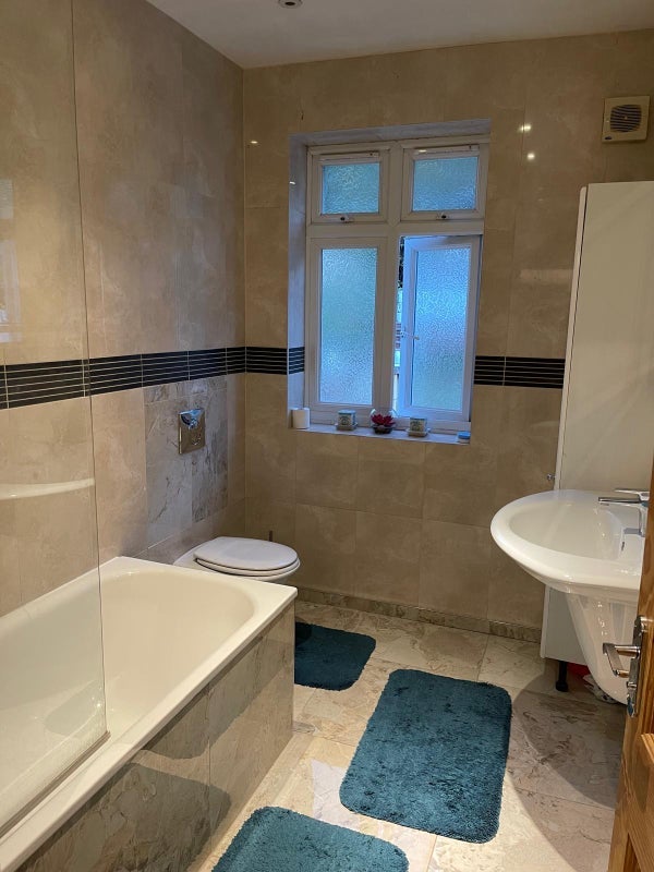 Room Valleyfield Road in Greater London