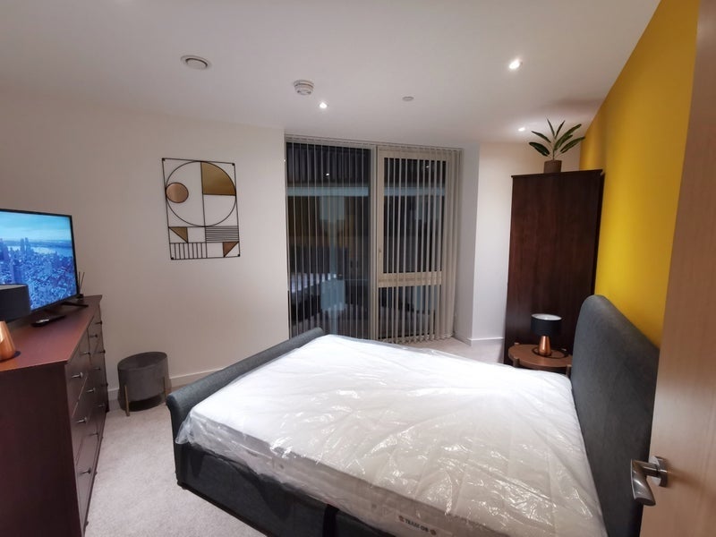 Room Cambridge Road in Greater London