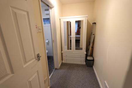 Flat Ebourne Close in Kenilworth