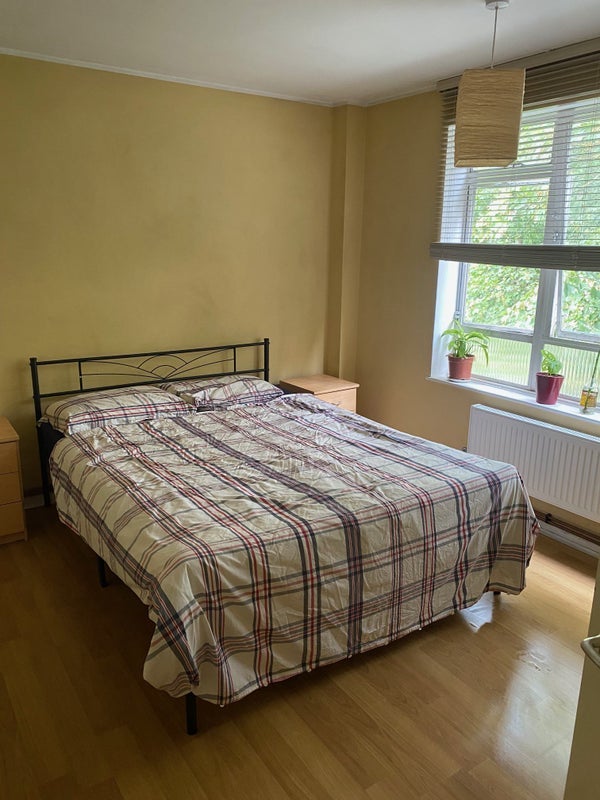 Room Tylney Avenue in Greater London