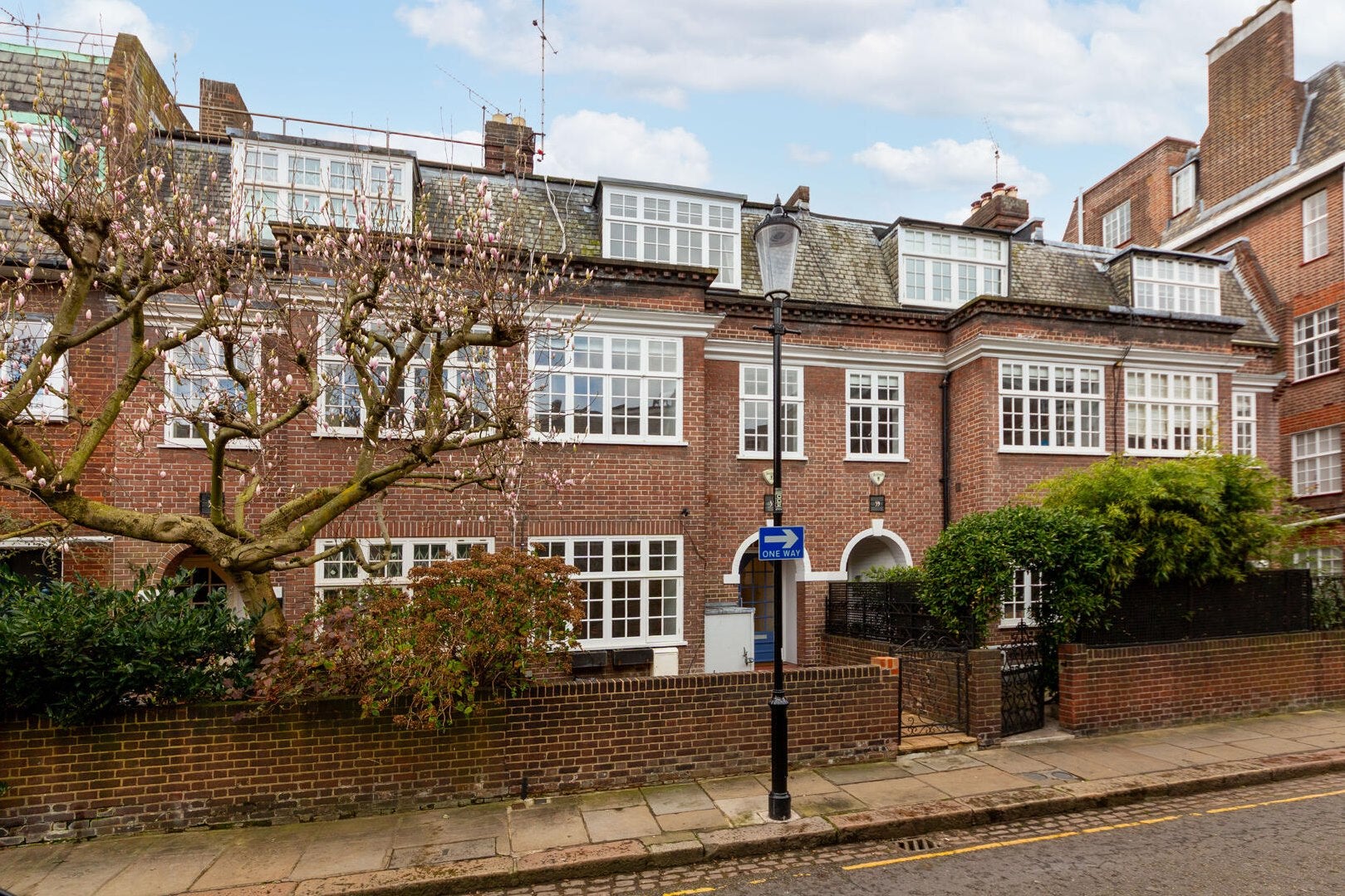 House Jubilee Place in Greater London