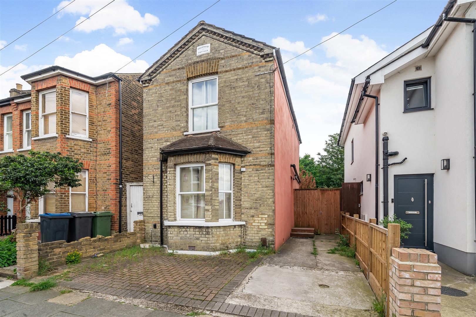 House Canbury Park Road in Greater London
