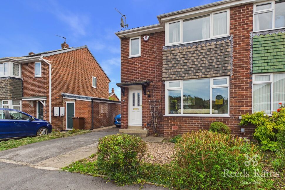 House Thornhill Croft in Wakefield