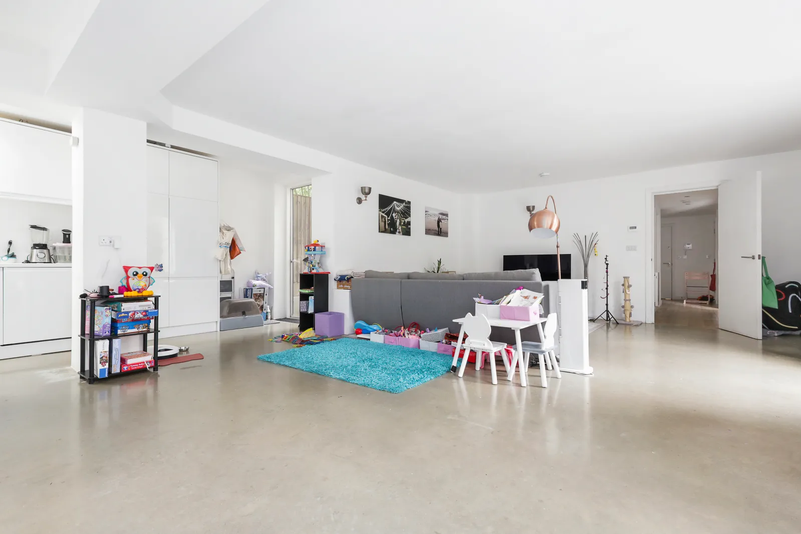 Flat Joseph Close in Greater London