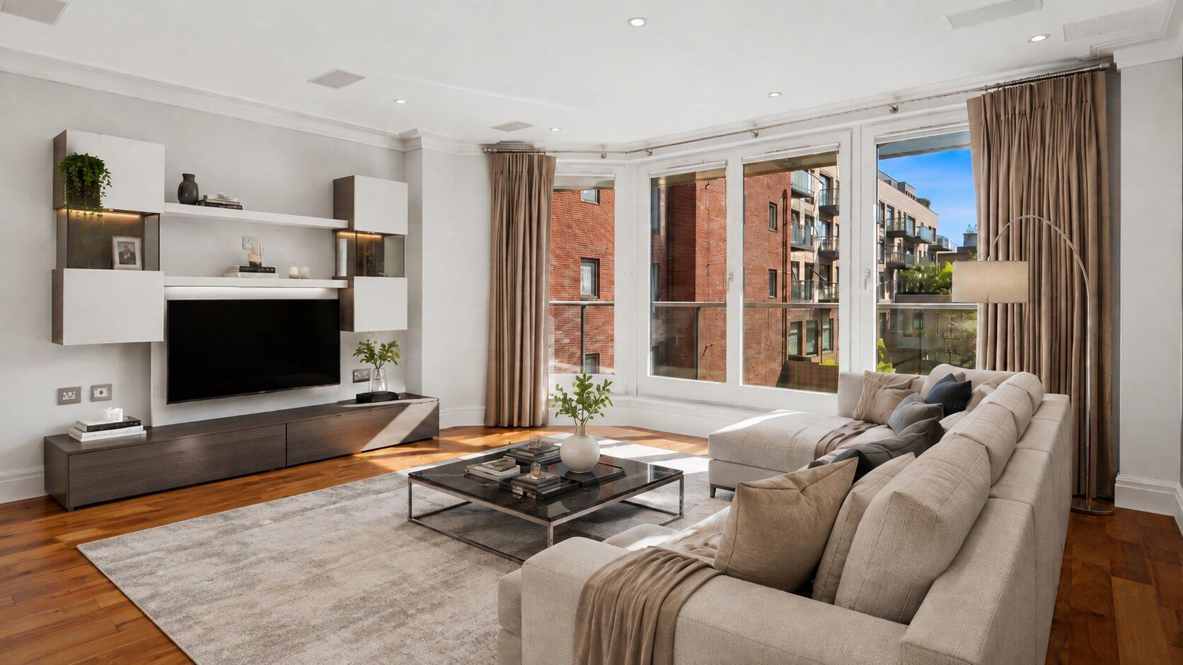 Flat Finchley Road in Greater London