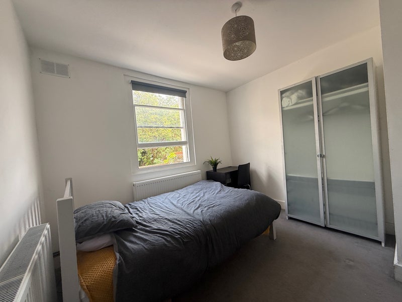 Room Marquis Road in Greater London
