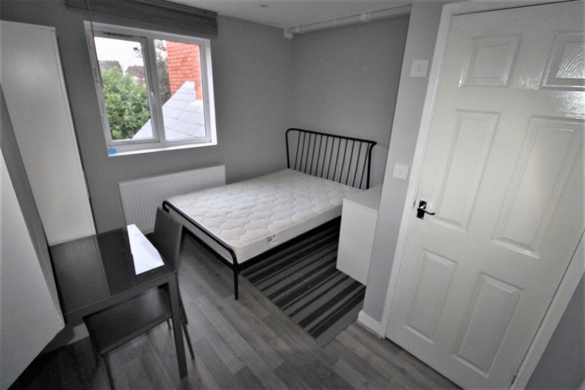 Room Botoner Road in Coventry