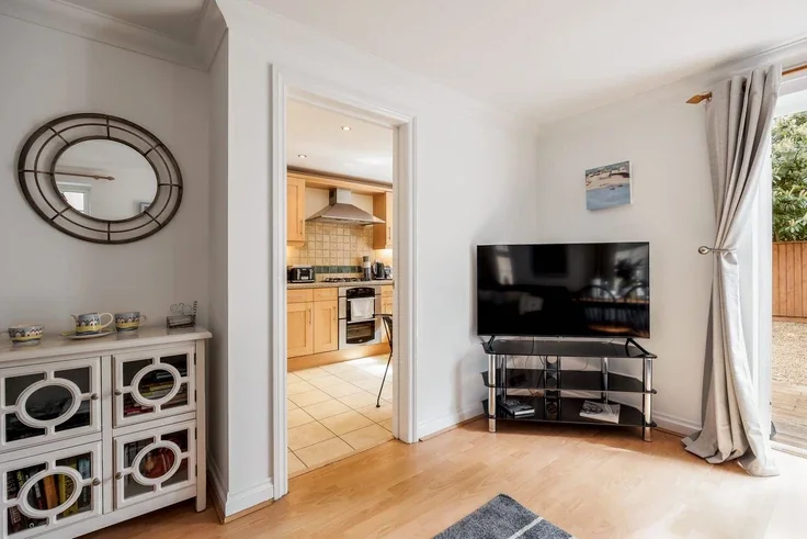Flat Alumdale Road in Bournemouth