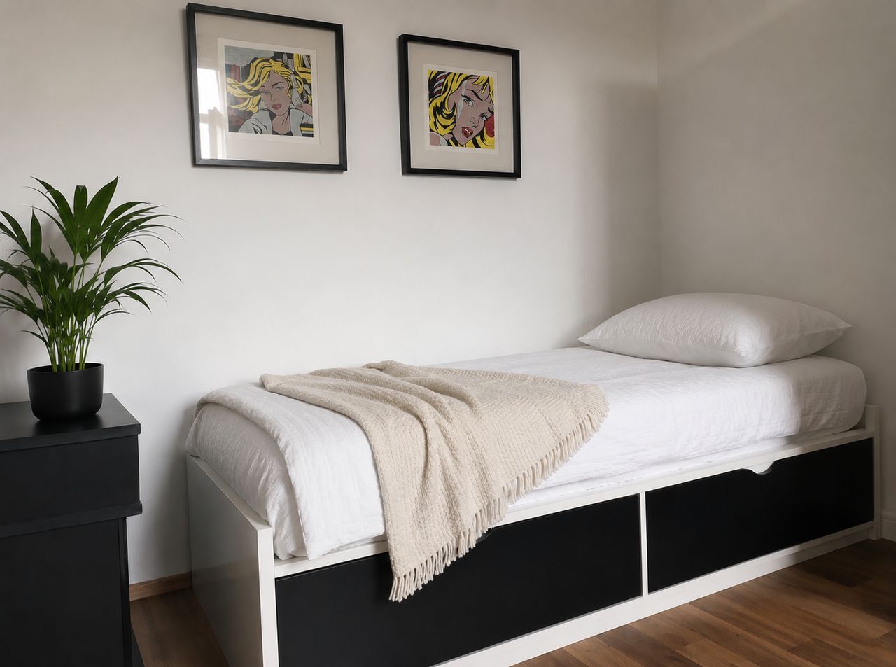 Zimmer Dänischer Tisch in Mannheim
