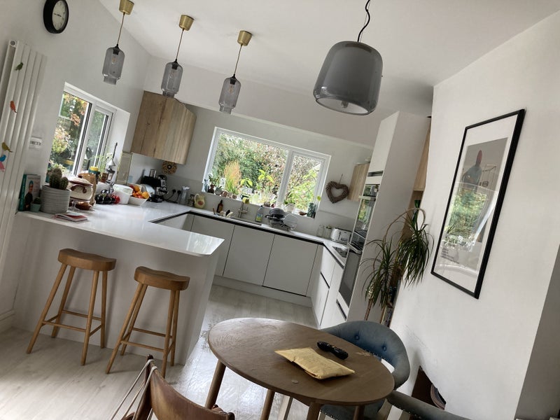 Room Wathen Road in Bristol