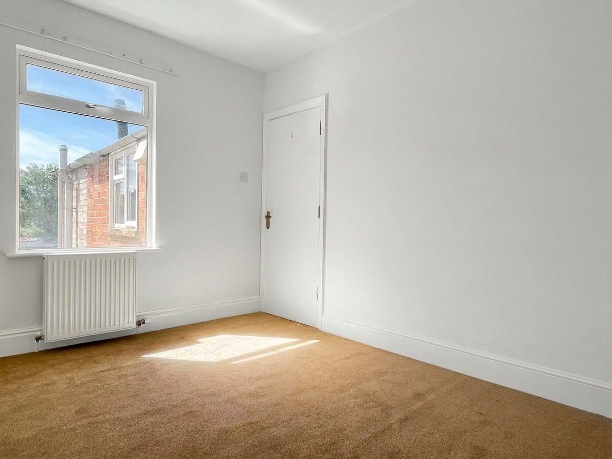 Flat Sidney Street in Gloucester