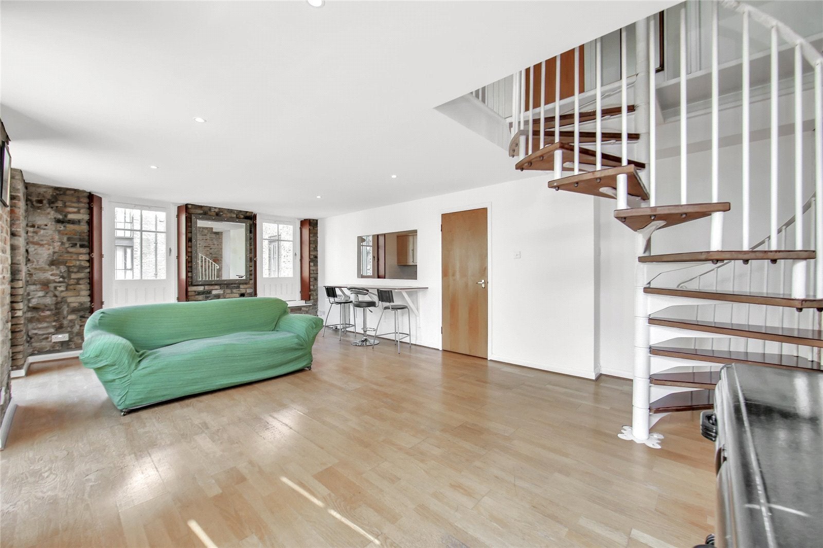 Flat Burrells Wharf Square in Greater London
