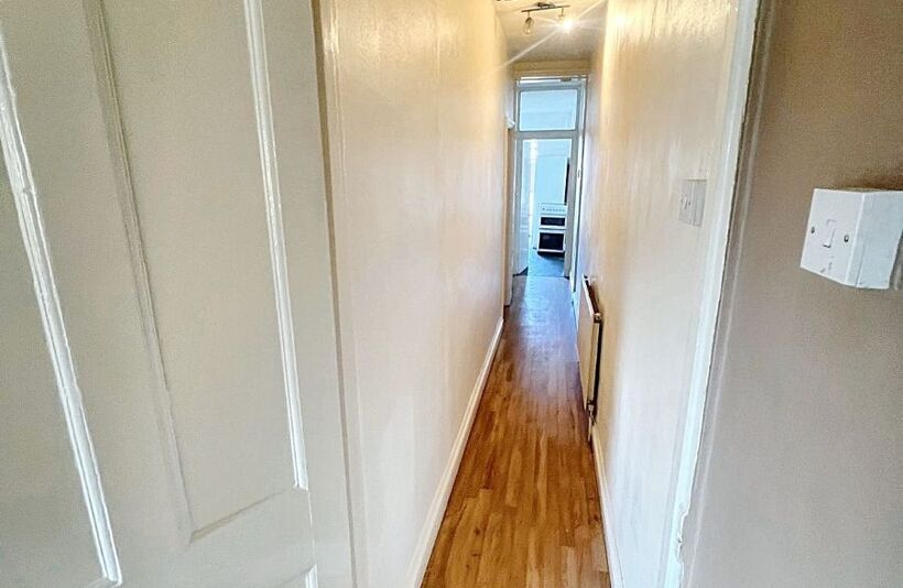 Flat Hitchin Road in Luton