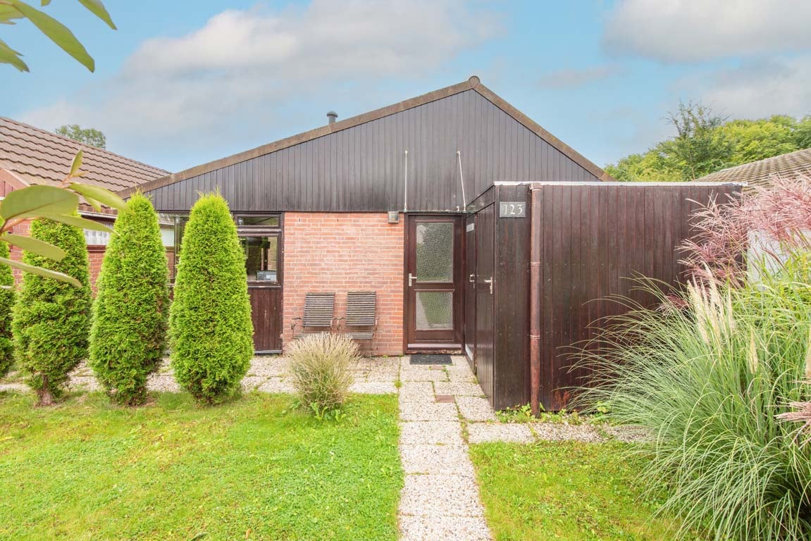 Huis Rekerlanden 123 in Warmenhuizen