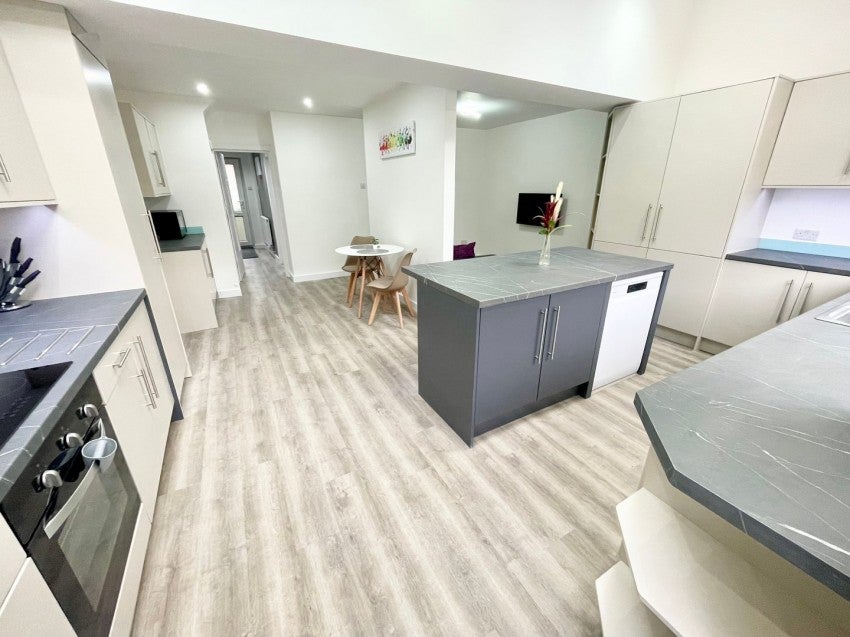 Room Garden Close in Borough of Spelthorne