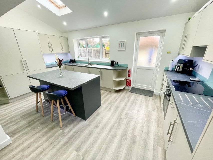 Room Garden Close in Borough of Spelthorne