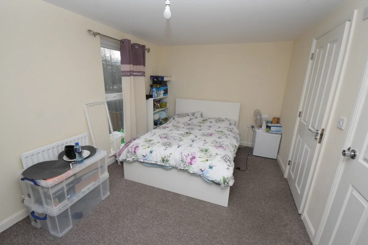 Flat Aviation Avenue in Welwyn Hatfield