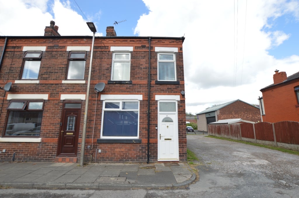 House Leader Street in Hindley