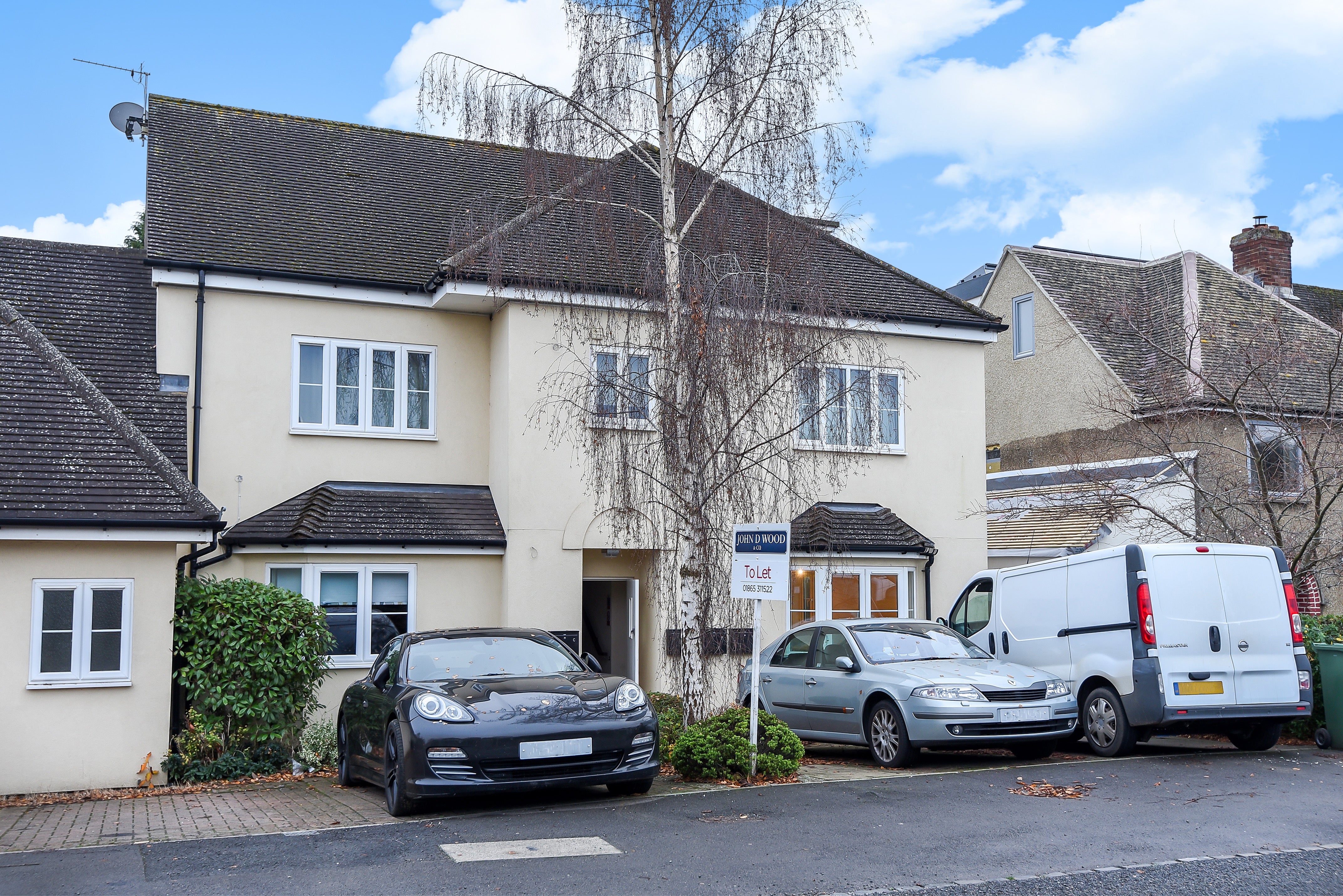 Flat Rippington Drive in Oxford