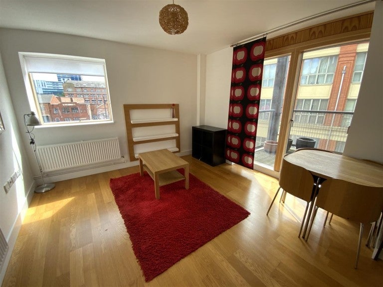 Flat Morledge Street in Leicester