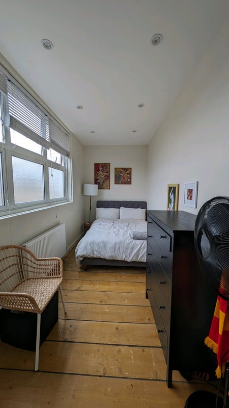 Room London Lane in Greater London
