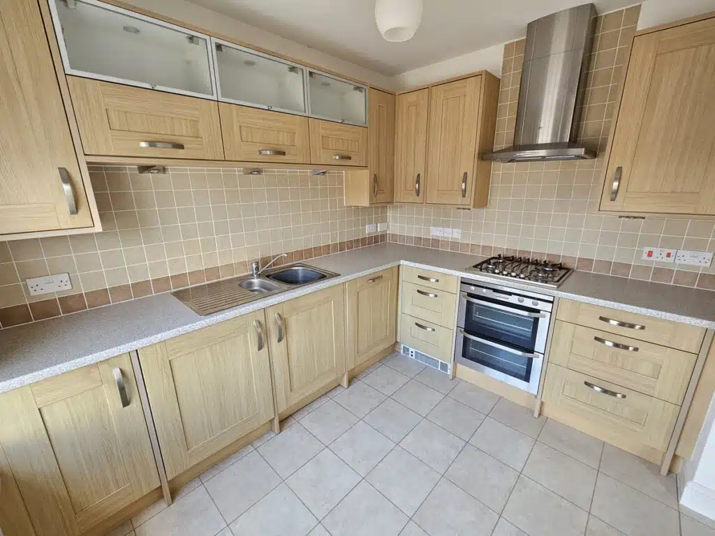 Flat Bridport Road in Dorchester