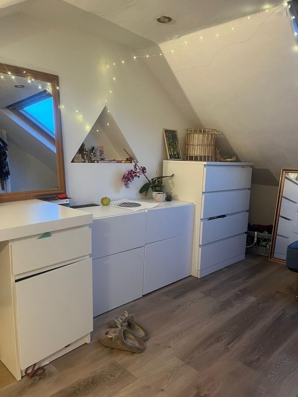 Room Lucy Crescent in Greater London