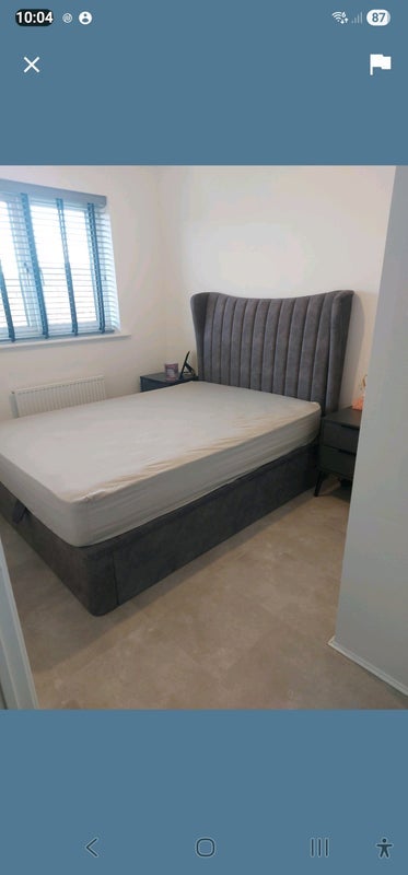 Room Tulip Avenue in Newcastle upon Tyne