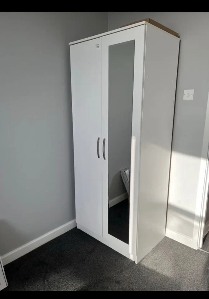 Room High Street in Greater London