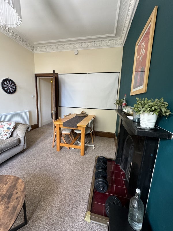 Room Morningside Road in City of Edinburgh