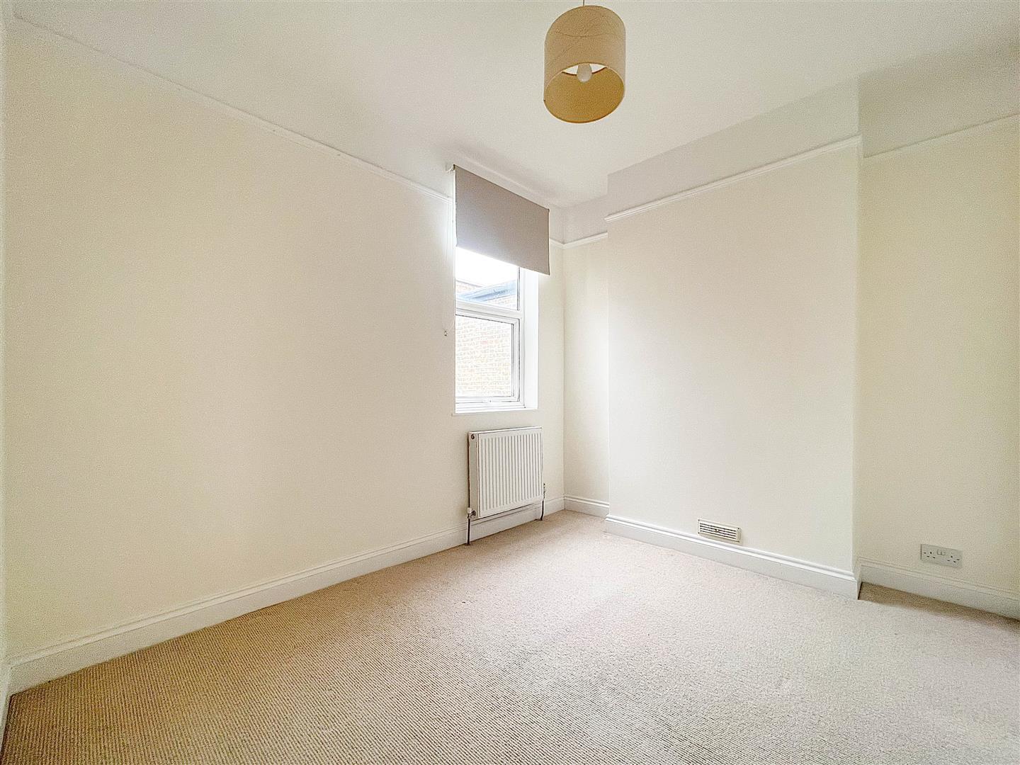 Flat Dane Road in Greater London