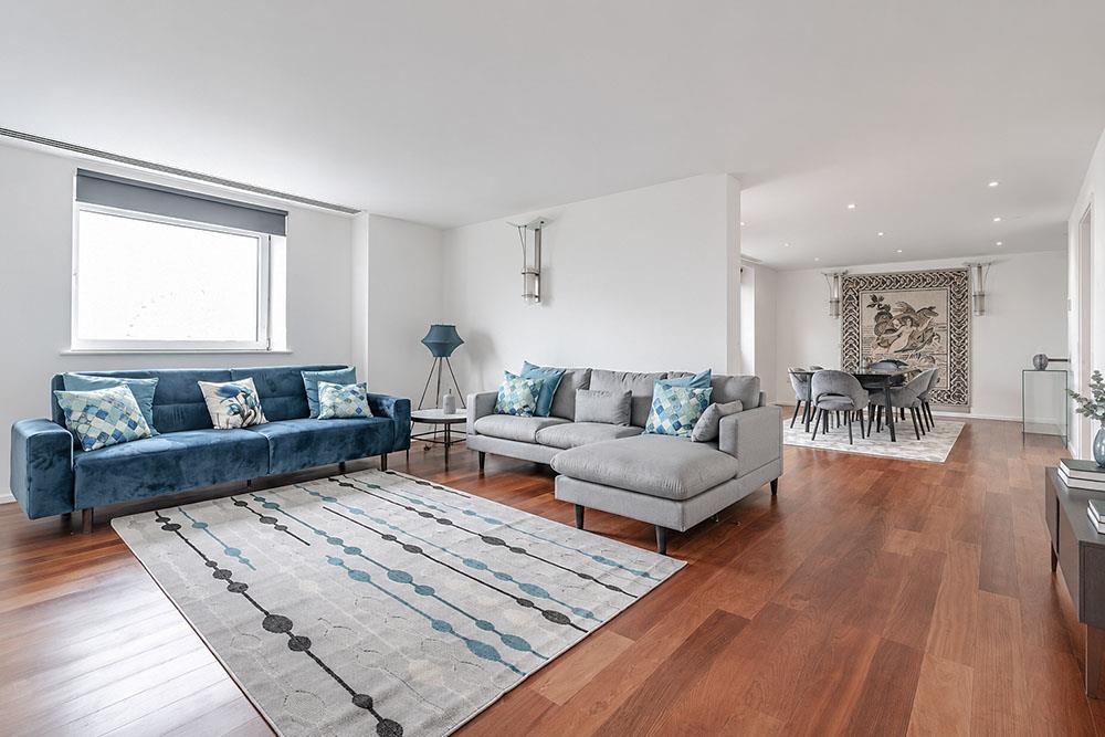 Flat Queensmead in Greater London