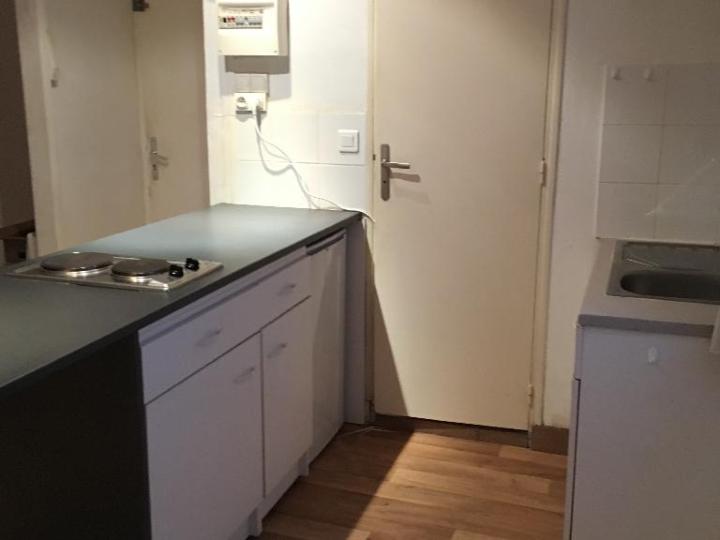 Flat Rue des Petites Écuries in Nantes