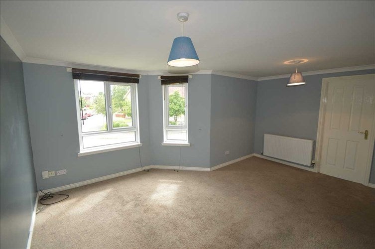Flat Marlfield Gardens in Bellshill