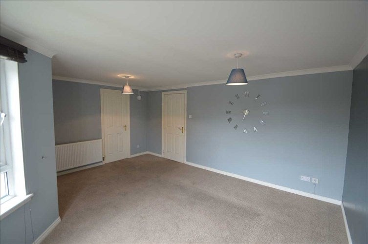 Flat Marlfield Gardens in Bellshill