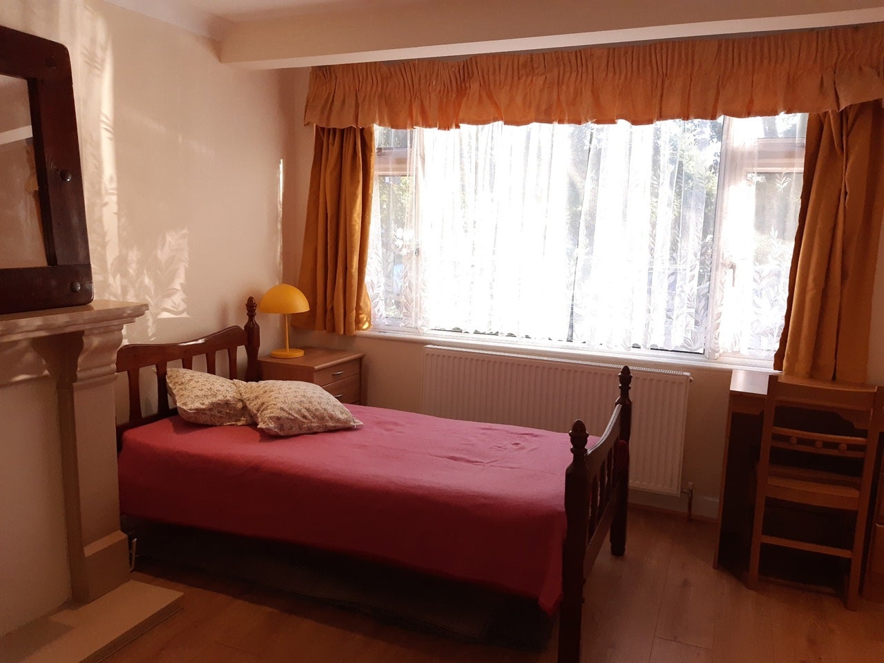 Room Hallmead Road in Greater London