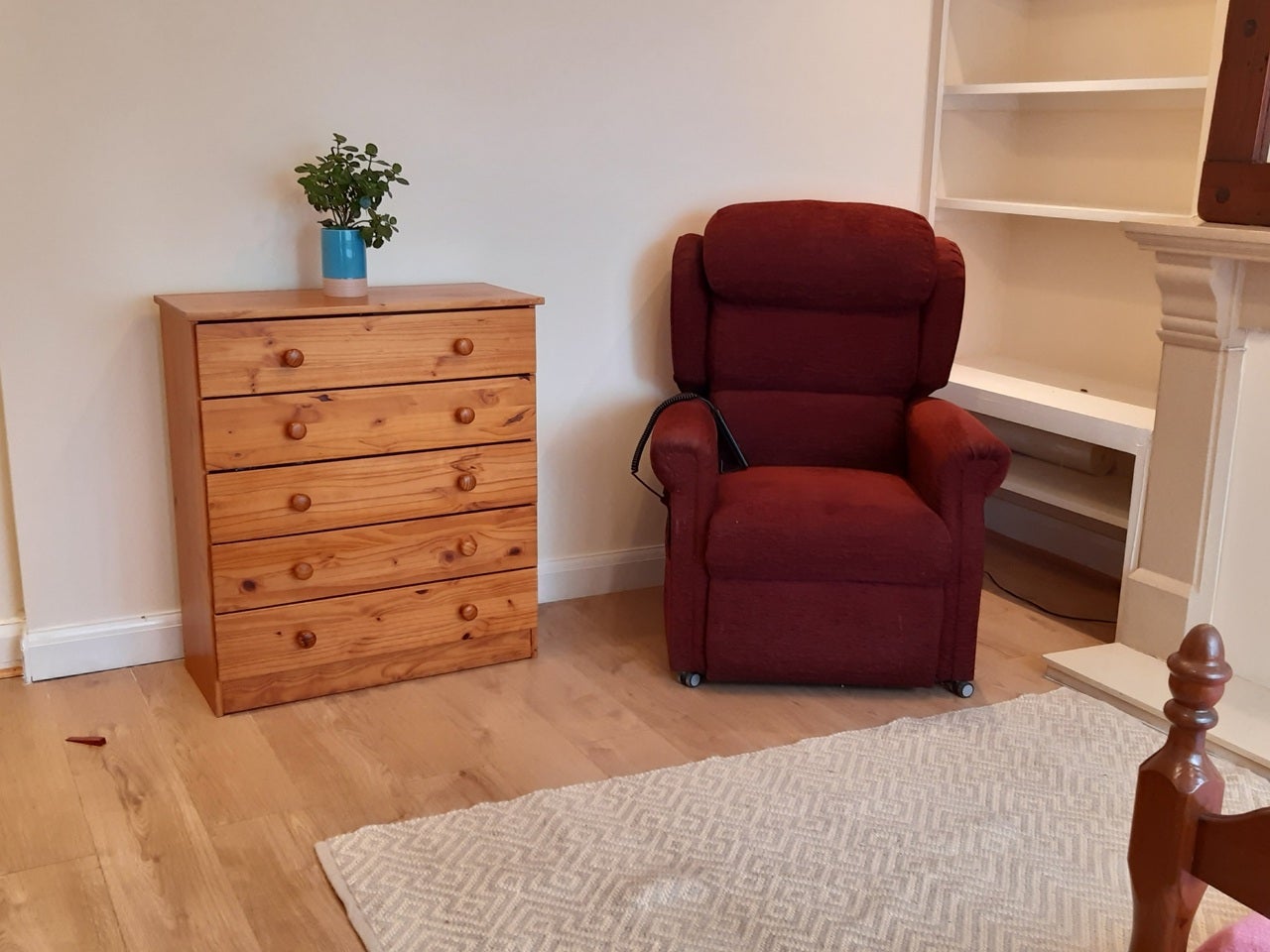 Room Hallmead Road in Greater London