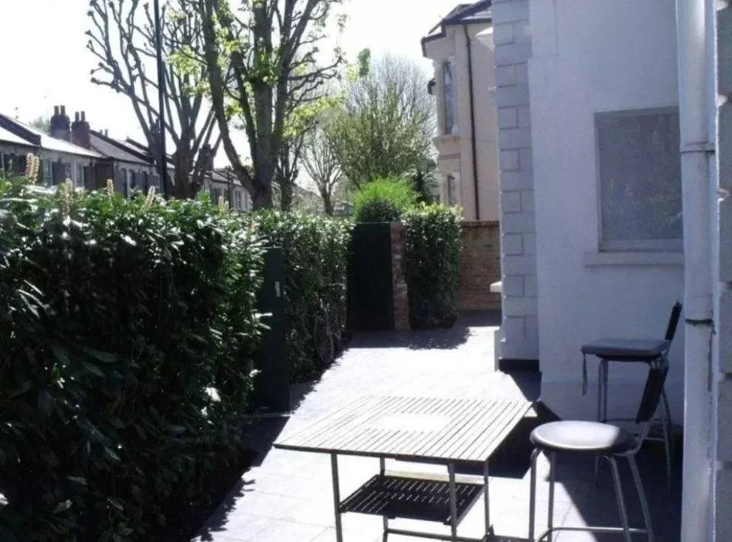 Flat Mansell Road in Greater London