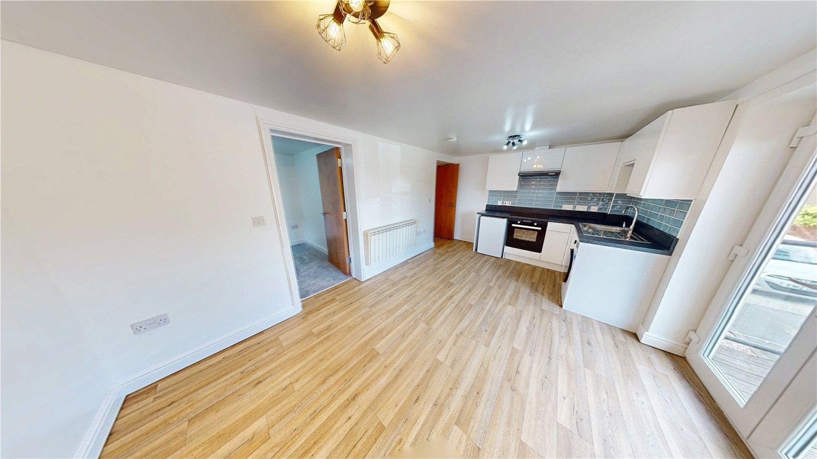 Flat Avonmouth Road in Bristol