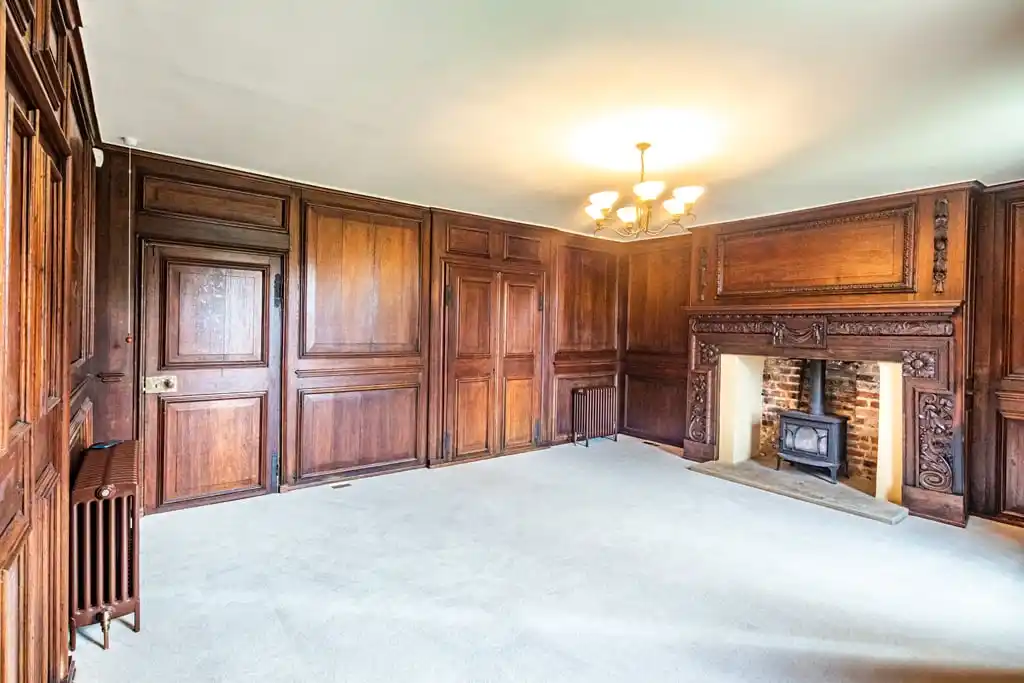 House Nunhide Lane in Sulham