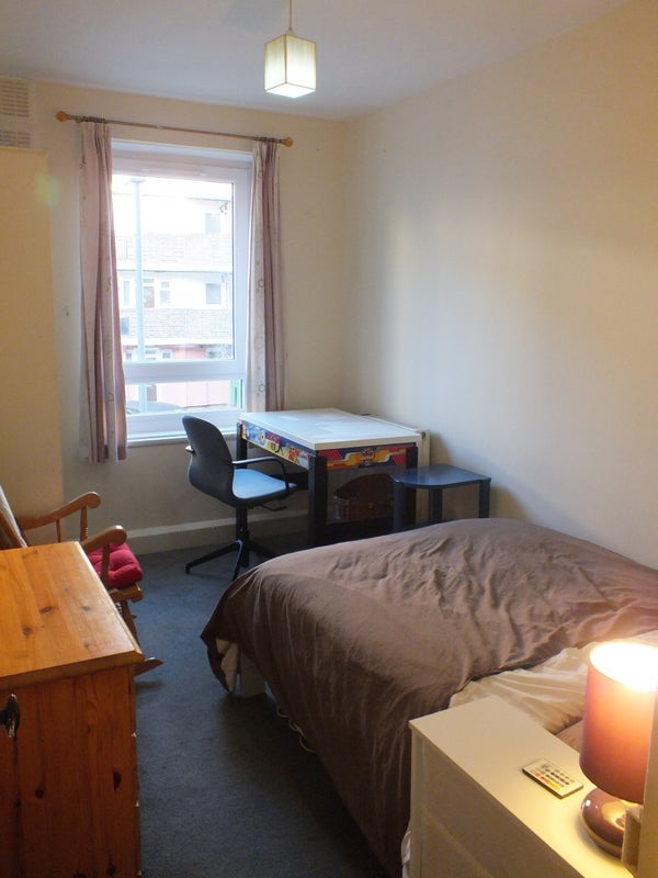 Room Barnfield Gardens in Greater London