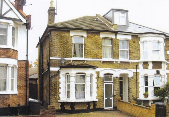 Room Pellatt Grove in Greater London