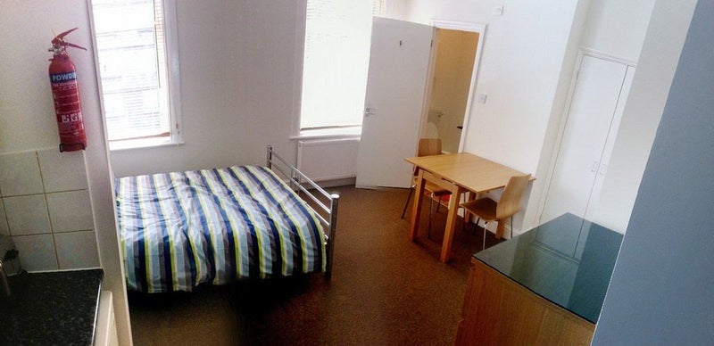 Room Pellatt Grove in Greater London