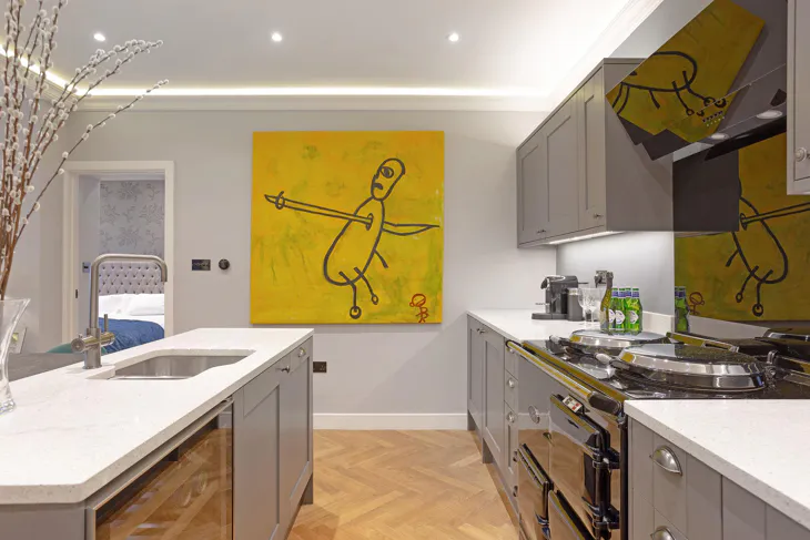 Flat Queen's Gate Terrace in Greater London