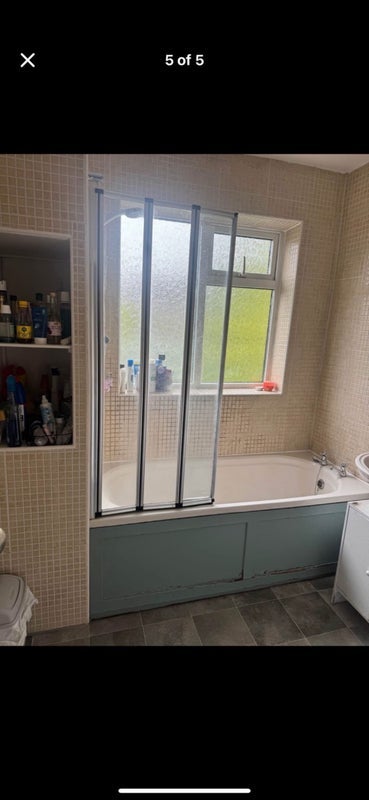 Room Worsley Road in Salford