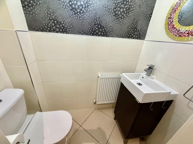 House Katherine Close in Greater London
