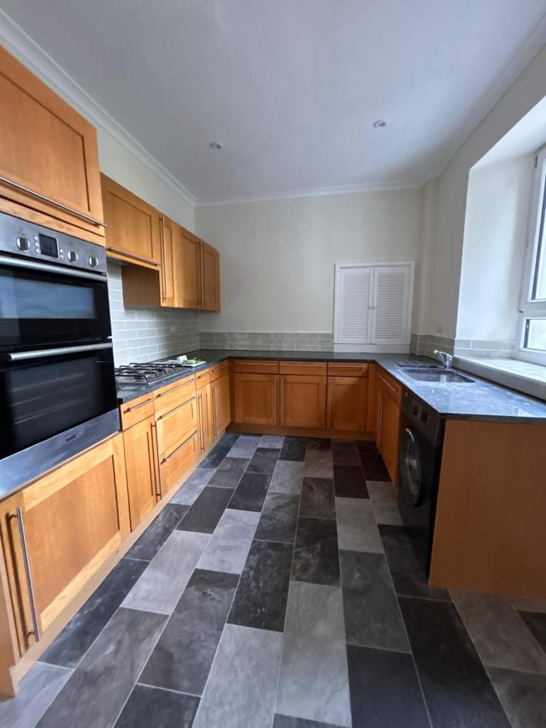 Flat Lothian Street in Bonnyrigg