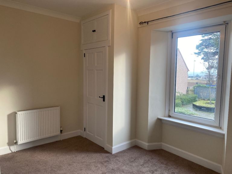 Flat Lothian Street in Bonnyrigg