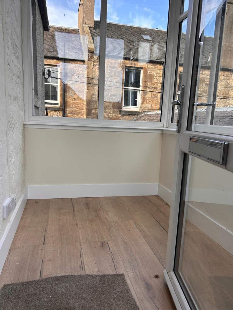 Flat Lothian Street in Bonnyrigg